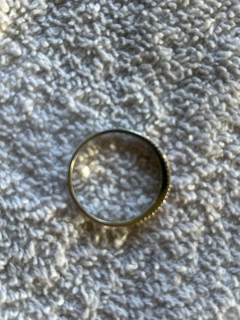Delicate silver ring